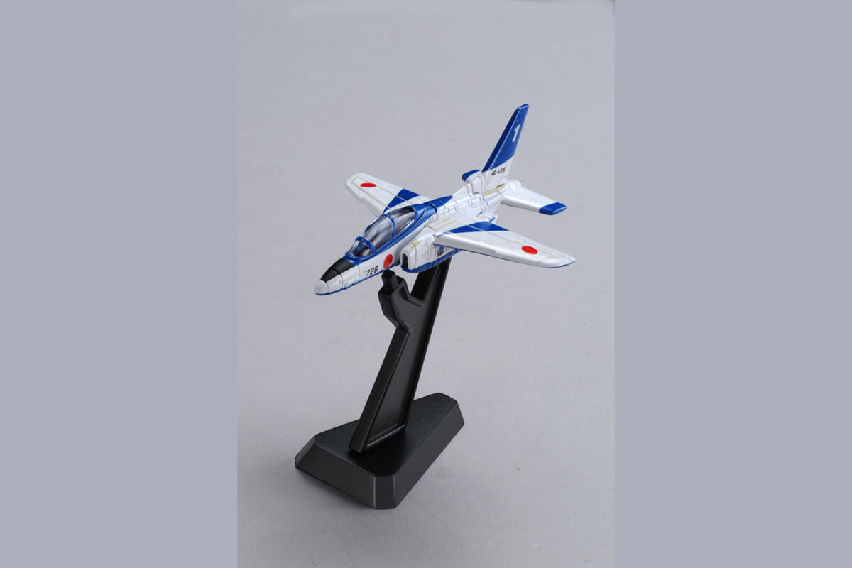 累計販売台数ランキング第4位：航空自衛隊T-4ブルーインパレス （C）TOMY