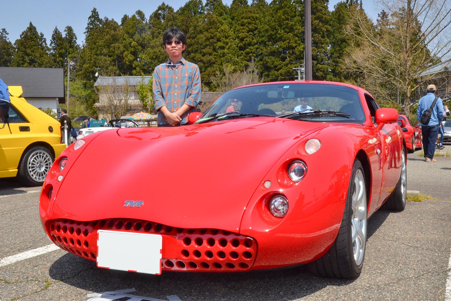 息子はTVR「タスカン」父はロータス「エラン」乗り…少年時代にゲームで 