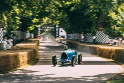 ブガッティ タイプ35：100周年を迎えたクラシックモデルも走行を披露した