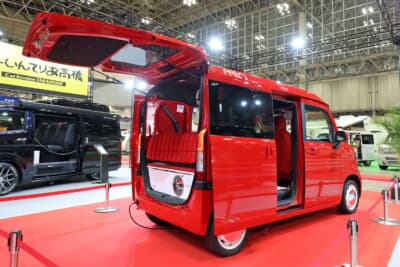 ホンダ N-VAN ミア ピクニカ：女子旅をコンセプトに魅力的な装備を厳選する