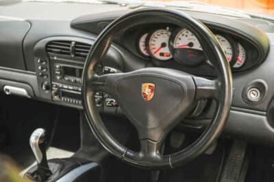 5万5688ポンド（邦貨換算約1096万円）で落札されたポルシェ「911 GT3」（C）Iconic Auctioneers