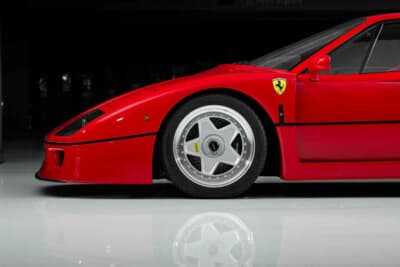 347万ドル（邦貨換算約5億5800万円）で落札されたフェラーリ「F40」（C）Courtesy of RM Sotheby's