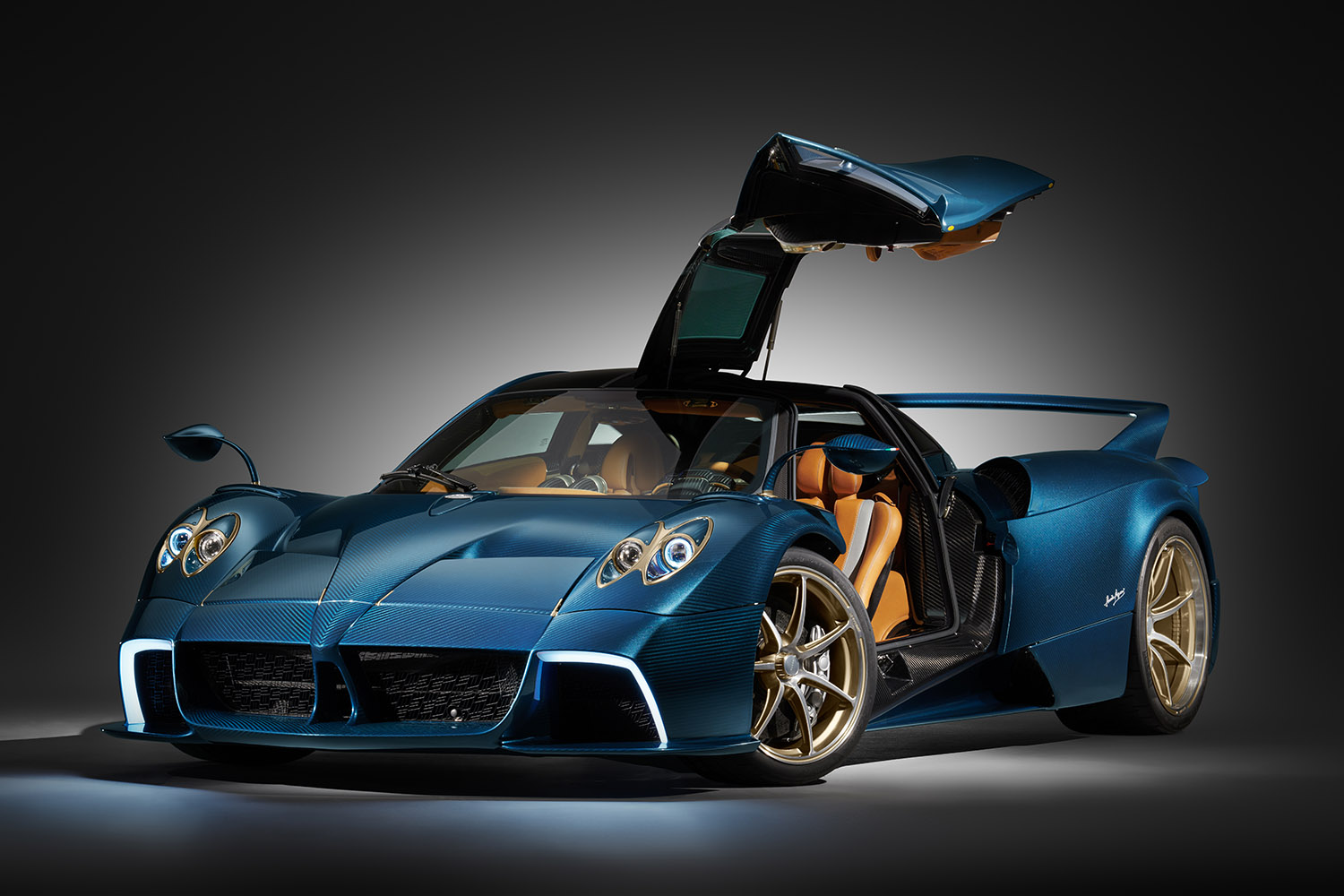 予約商品 ** BBR - Almost Real 1/18 Pagani Zonda Cinque
