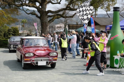 シトロエン アミ6：ゴールの豊橋市民俗資料収蔵室、通称「ふるため」では多くの人が出迎えてくれた