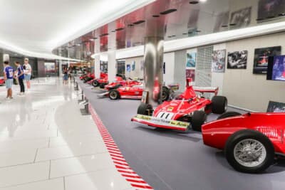 フェラーリF1の企画展を開催中だったS.A.S.ビンテージカー・コレクション。ムゼオ・フェラーリ以外で、これだけフェラーリのF1GPマシンが勢揃いしている「風景」は、これまでに見たことがない