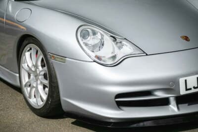 5万5688ポンド（邦貨換算約1096万円）で落札されたポルシェ「911 GT3」（C）Iconic Auctioneers