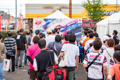 2023年のイベント風景：トークショーの後にはフォトセッションも行われる