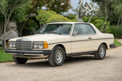 4600ドル（邦貨換算約70万円）で落札されたメルセデス・ベンツ「280CE」（C）bonhams