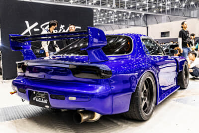 マツダ FD3S RX-7：NSXの純正色となるヌーベルブルー・パールにオールペンされている