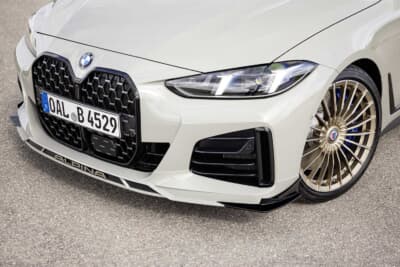 BMW ALPINA B4 GT GRAN COUPE ：内部構造が一新されたニューBMW 4シリーズのヘッドライトによって先進的な印象が強調された