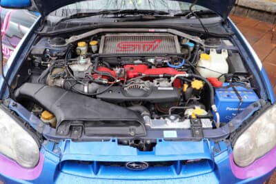 スバル インプレッサ WRX STi：エンジンはノーマル状態でマフラーのみ交換するライトチューンマシンだ