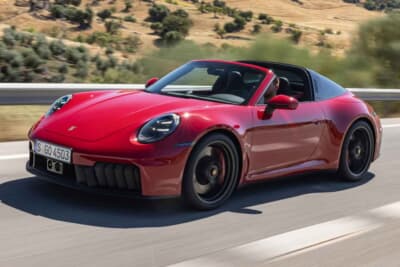 ポルシェ 911 カレラ GTS：GTSモデルはクーペとカブリオレに加え、タルガ 4 GTS（写真）もラインアップする