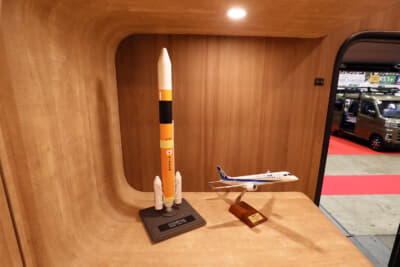 グローバー：航空機の技術を用いて製作された。じつはロケットの設計技術者もグローバーの製作に携わっている