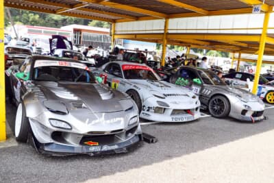 フルチューンのRX-7たちが大集結