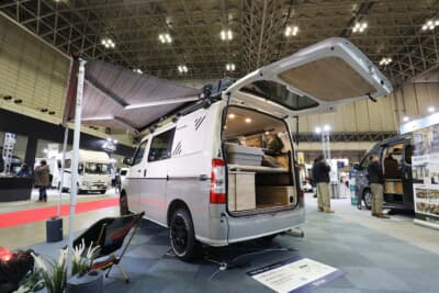 レクビィ タウンランダー：乗車定員5人／就寝定員2人の設定で販売価格409万2000円（消費税込）〜となる