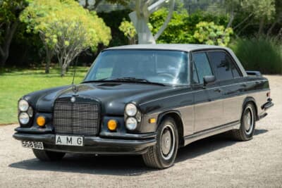 1万6100ドル（邦貨換算約240万円）で落札されたメルセデス・ベンツ「300 SEL 6.3」（C）bonhams