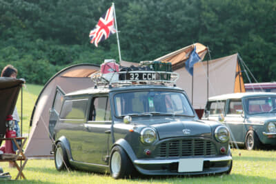 可愛くカッコいいをコンセプトに仕上げたという皆川さんの愛車1965年製オースティン ミニ バン