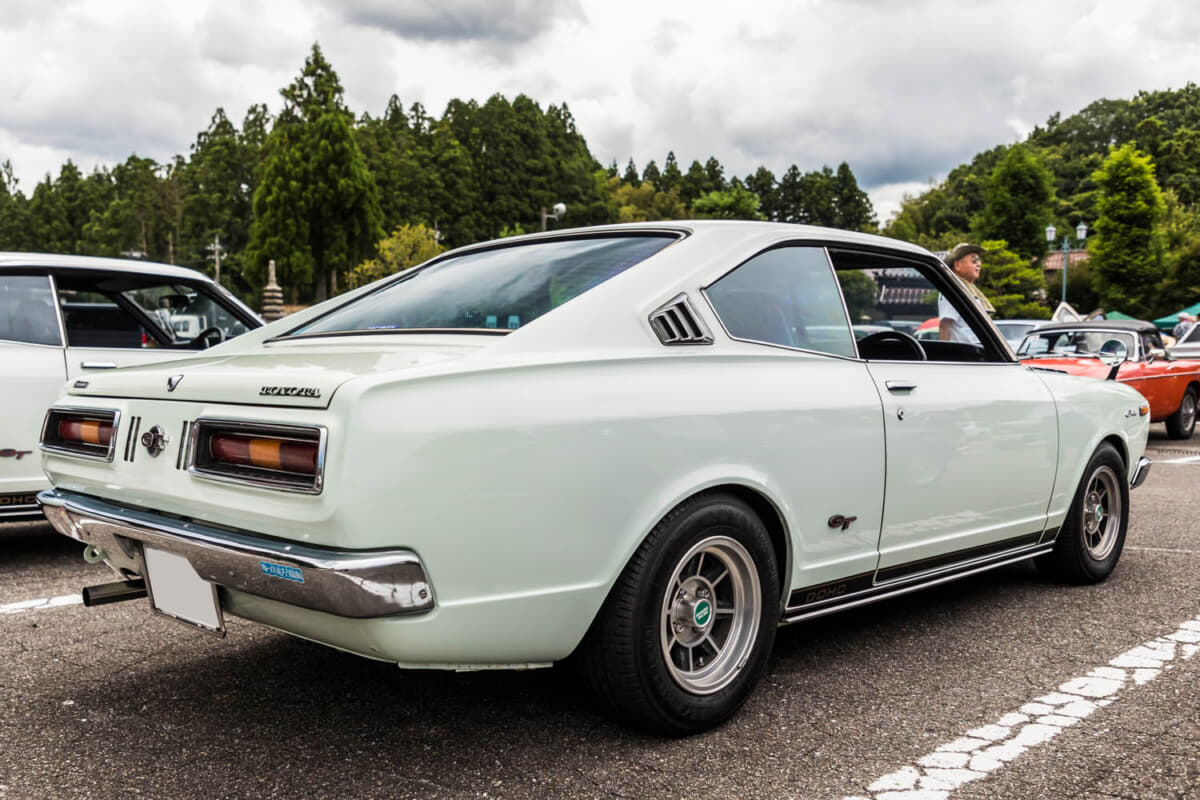 トヨタ カリーナ ハードトップ1600GT：兄弟車であるセリカと多くのパーツを共用する