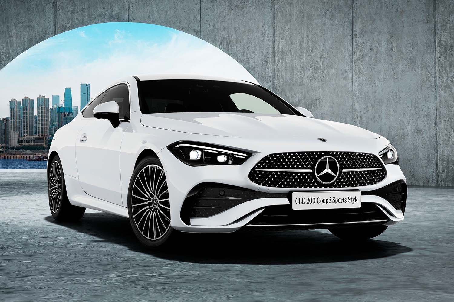 30万円オトクな820万円！ メルセデス・ベンツ「CLE 200 クーペ