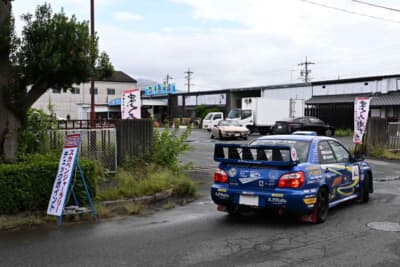 最初のチェックポイントは蒲郡市拾石町にある蒲郡海鮮市場