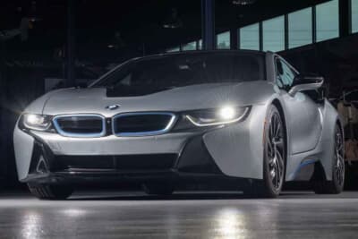 6万1600ドル（邦貨換算約969万円）で落札されたBMW「i8」（C）Courtesy of RM Sotheby's