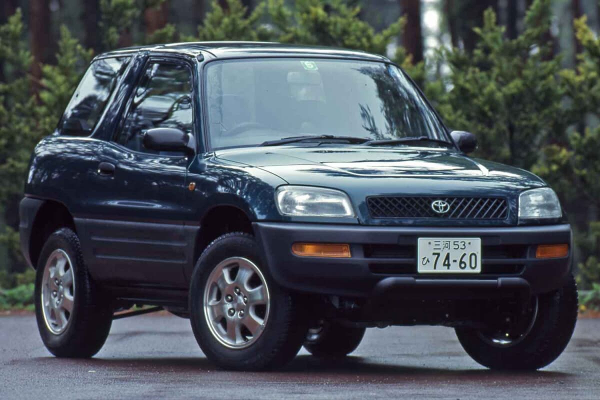 トヨタ RAV4：カローラ店向けの「RAV4 L」