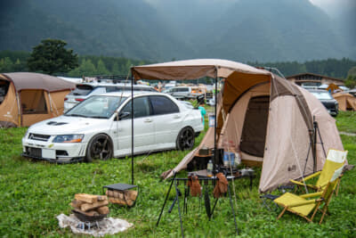 スターキャンプ2024 in 朝霧高原：ランサーエボリューションVIIも参加