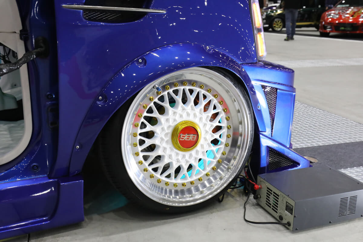 スズキ ワゴンR：ハチマルスタイルとして懐かしのBBS RSはリバレルして履かせている