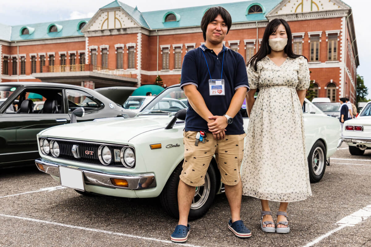 1975年式 トヨタ初代カリーナ ハードトップ1600GTと、オーナーの中村さん