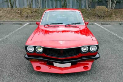 マツダ サバンナRX-3：RX-3専用フロントバンパーが一体式のチンスポイラーは、トライスターズで販売もしている