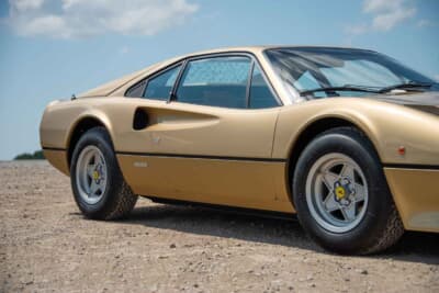 25万7600ドル（邦貨換算約3700万円）で落札されたフェラーリ「308GTB」（C）Courtesy of RM Sotheby's