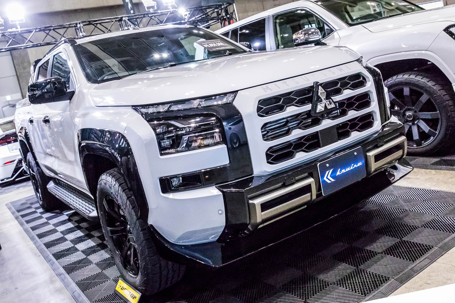 三菱「トライトン」コンプリートカーを「KUHL」が初お披露目！ 今後