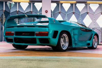 130万ドル(邦貨換算約1億8700万円)~150万ドル(邦貨換算約2億1600万円)で現在も販売が継続しているヴェクター「アヴテック WX-3R プロトタイプ」(C)Courtesy of RM Sotheby's