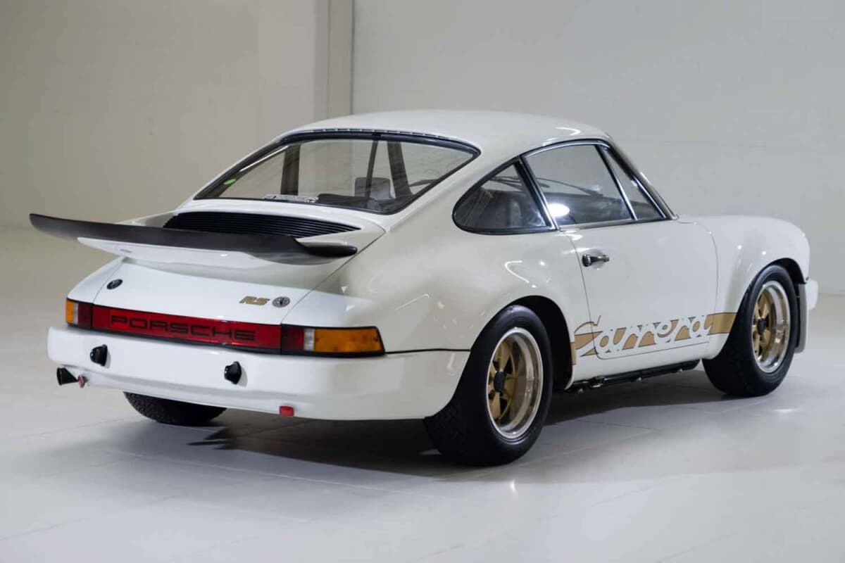 239万ドル（邦貨換算約3億4700万円）で落札されたポルシェ「911 カレラRS 3.0」（C）Courtesy of RM Sotheby's