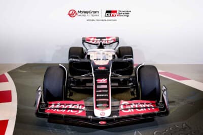 2024年10月18日に開催されるF1アメリカGPから、MoneyGram Haas F1 Teamが参戦マシンに採用する新たなカラーリングも現場で公開された