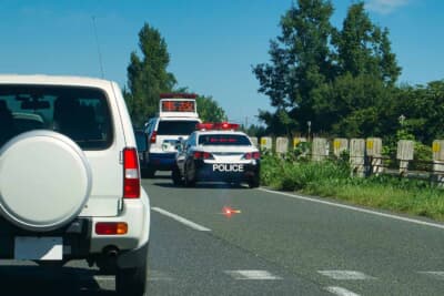 高速道路への歩行者、自転車、原付バイク、電動キックボードなどの誤進入が増えている