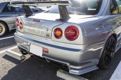 日産 R34型 スカイラインGT-R：リアバンパーはNISMO製を装着