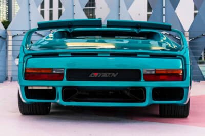 130万ドル(邦貨換算約1億8700万円)~150万ドル(邦貨換算約2億1600万円)で現在も販売が継続しているヴェクター「アヴテック WX-3R プロトタイプ」(C)Courtesy of RM Sotheby's