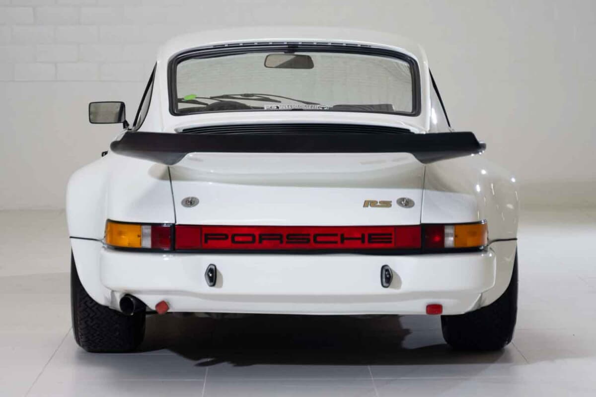 239万ドル（邦貨換算約3億4700万円）で落札されたポルシェ「911 カレラRS 3.0」（C）Courtesy of RM Sotheby's