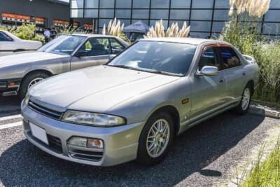 日産 R33型 スカイライン：スカイライン40thアニバーサリーの貴重なモデル