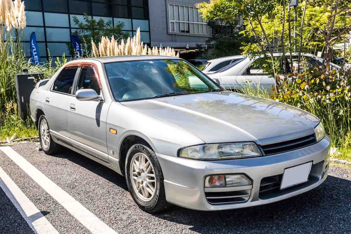 1998年式日産 R33型 スカイライン 40thアニバーサリー。グレードはGTS