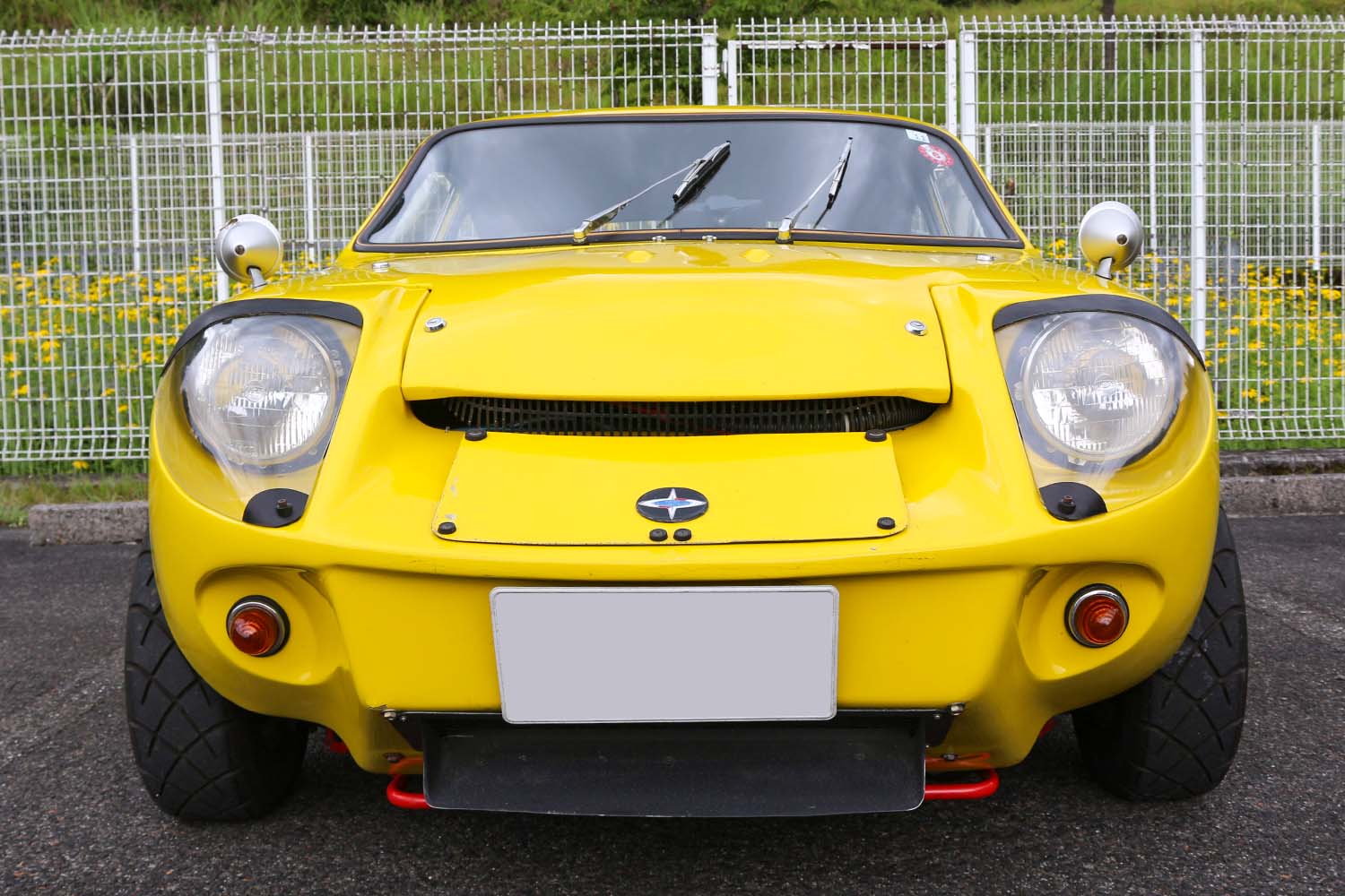 24歳で手に入れ31年…「ミニ モーク」から「ミニ マーコスGT」に乗り換えた理由は…「増車するならまたクラシックミニですね」