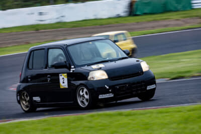 3クラス優勝の2号車 中田一平選手