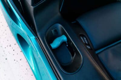 130万ドル(邦貨換算約1億8700万円)~150万ドル(邦貨換算約2億1600万円)で現在も販売が継続しているヴェクター「アヴテック WX-3R プロトタイプ」(C)Courtesy of RM Sotheby's