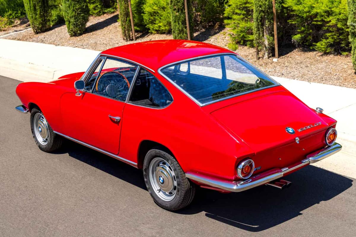 7万5600ドル（邦貨換算約1130万円）で落札されたBMW「1600GT」（C）Courtesy of RM Sotheby's