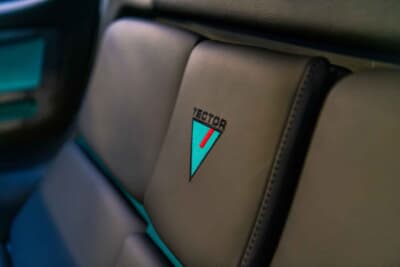 130万ドル(邦貨換算約1億8700万円)~150万ドル(邦貨換算約2億1600万円)で現在も販売が継続しているヴェクター「アヴテック WX-3R プロトタイプ」(C)Courtesy of RM Sotheby's