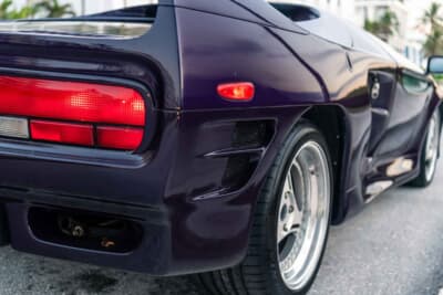 24万6400ドル （邦貨換算約3800万円）で落札されたヴェクター「M12」（C）Courtesy of RM Sotheby's