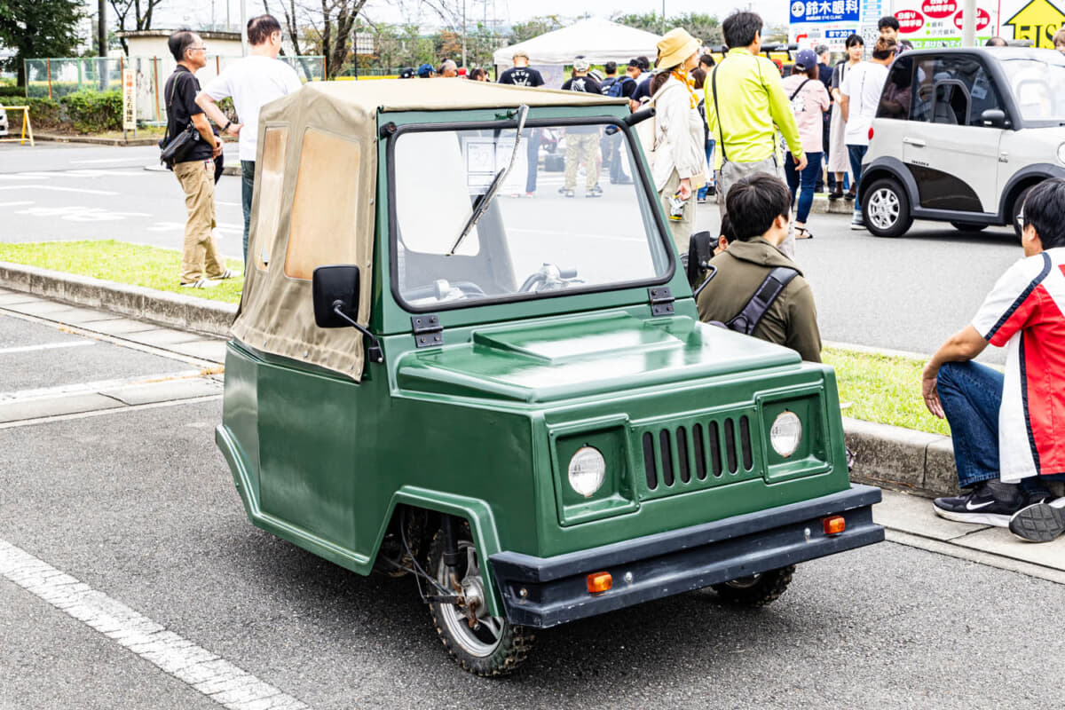 ユニークなカスタム車両も多数