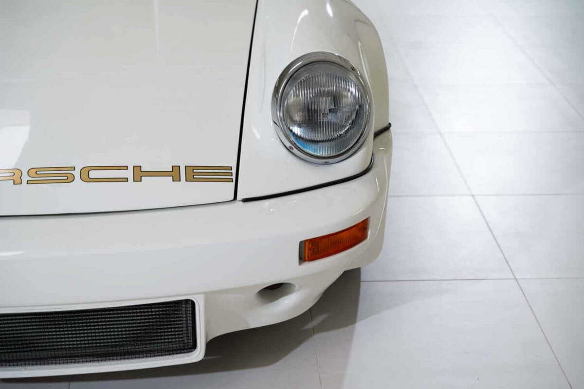 239万ドル（邦貨換算約3億4700万円）で落札されたポルシェ「911 カレラRS 3.0」（C）Courtesy of RM Sotheby's