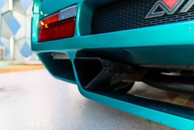 130万ドル(邦貨換算約1億8700万円)~150万ドル(邦貨換算約2億1600万円)で現在も販売が継続しているヴェクター「アヴテック WX-3R プロトタイプ」(C)Courtesy of RM Sotheby's